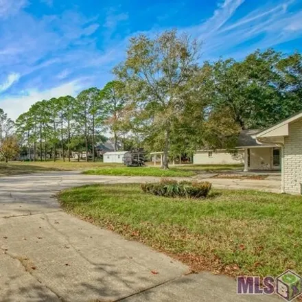 Image 6 - 17616 Five Oaks Drive, East Baton Rouge Parish, LA 70810, USA - House for sale