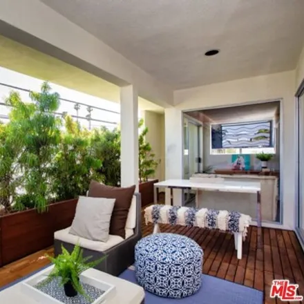 Image 1 - 606 Sunset Court, Los Angeles, CA 90291, USA - Condo for rent