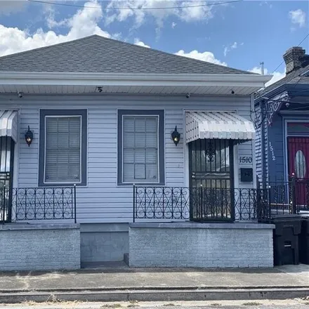 Rent this 4 bed house on 1504 Saint Anthony Street in Faubourg Marigny, New Orleans