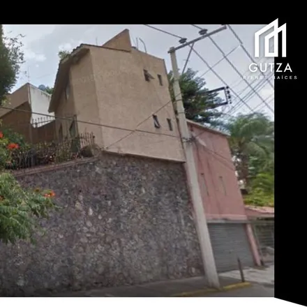 Buy this studio house on Campo de Golf Cuernavaca in Privada 2, Club de Golf de Cuernavaca