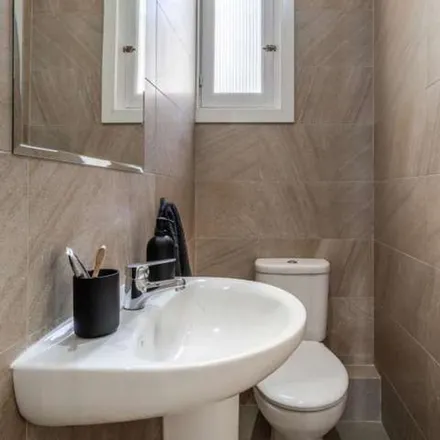 Rent this 3 bed apartment on Calle de Don Ramón de la Cruz in 17, 28001 Madrid