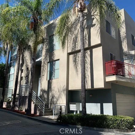 Rent this 3 bed townhouse on 18265 Burbank Boulevard in Los Angeles, CA 91356