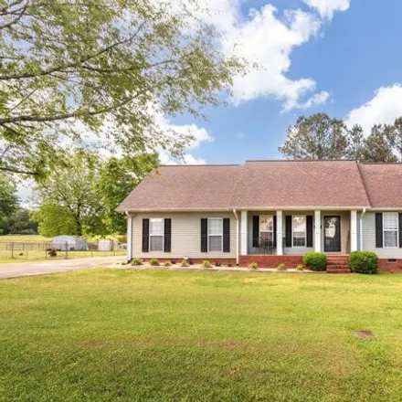 Buy this 3 bed house on 1528 Rockview Circle in Calhoun County, AL 36277