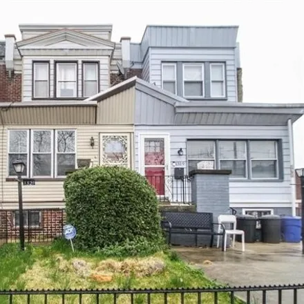 Buy this 3 bed house on 1321 North 54th Street in Philadelphia, PA 19131