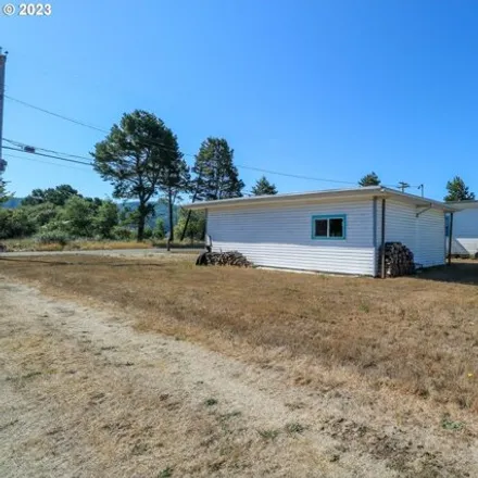 Image 8 - 1414 North Lake Road, Lakeside, Coos County, OR 97449, USA - House for sale