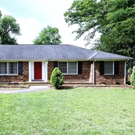 Buy this 3 bed house on 7820 Meadowdale Lane in Charlotte, NC 28212