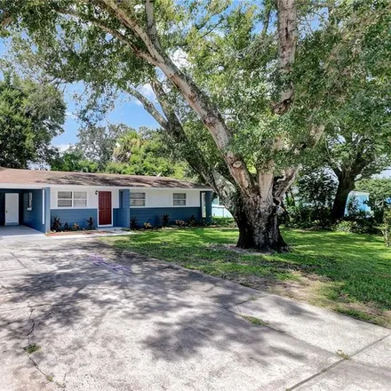 Buy this 4 bed house on 1475 10th Court Northeast in Winter Haven, FL 33881