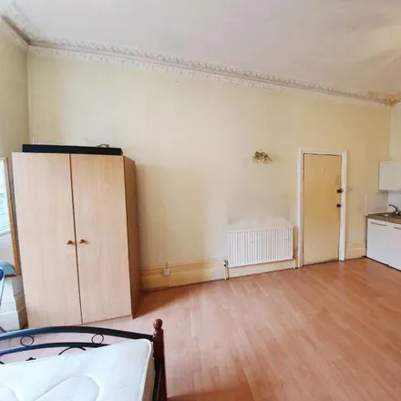 Rent this studio room on 40 Longley Road in London, SW17 9LH