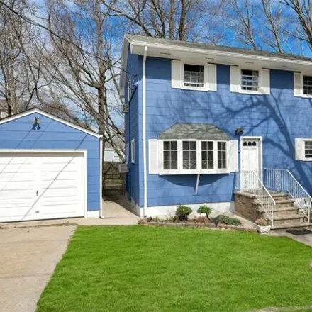 Buy this 3 bed house on 26 Hornpipe Drive in Baiting Hollow, Riverhead