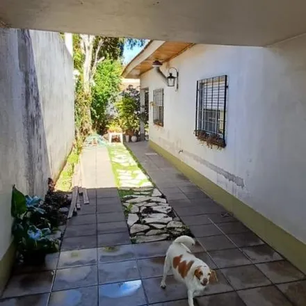 Buy this 4 bed house on Avenida General San Martín 1206 in Adrogué, Argentina