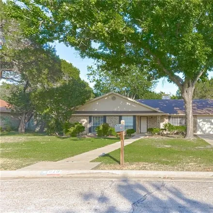 Buy this 4 bed house on 198 Crest Drive in Belton, TX 76513