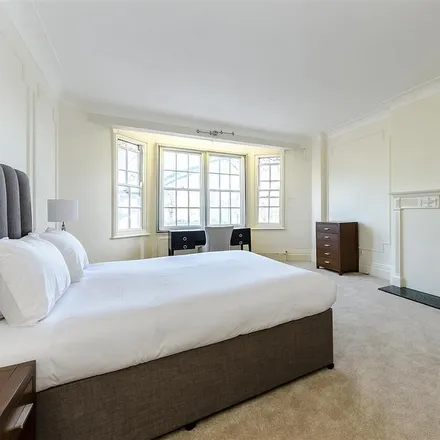 Rent this 5 bed apartment on Strathmore Court in 143 Park Road, London