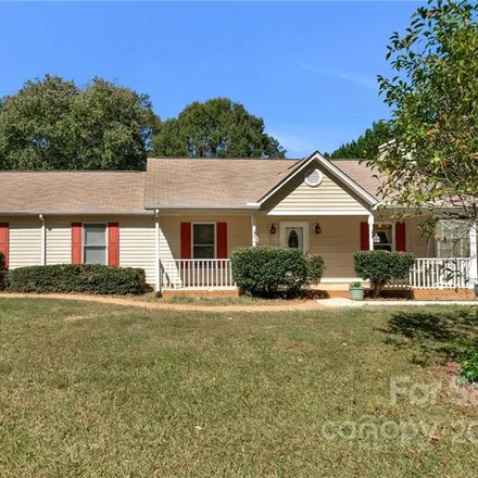 Buy this 5 bed house on 1400 Lighthouse Avenue in York County, SC 29708