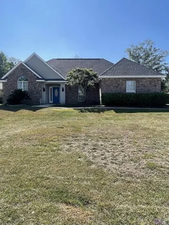 Rent this 4 bed house on 114 Woodland Drive in Denham Springs, LA 70726