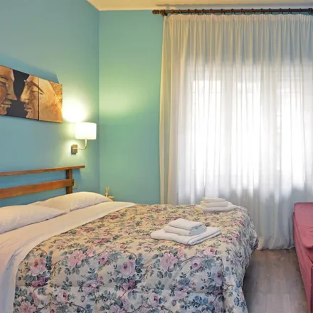 Rent this 4 bed room on Aurelia/Palombini in Via Aurelia, 00167 Rome RM