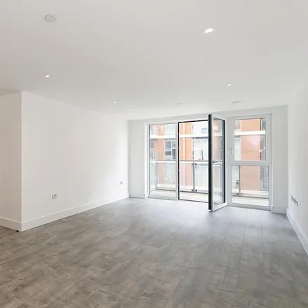 Image 5 - Hooper's Mews, London, W3 6AH, United Kingdom - Apartment for rent