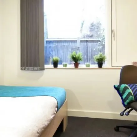 Rent this 1 bed apartment on Raymont Hall in Wickham Road, London