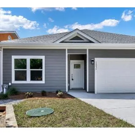 Buy this 3 bed house on 11871 Raintree Drive in Bay County, FL 32404
