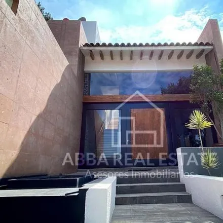 Buy this 3 bed house on Privada Hacienda de Atlacomulco in Hacienda de Vallescondido, 52938 Ciudad López Mateos