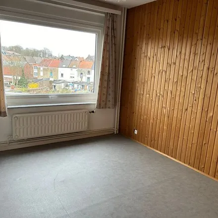 Image 9 - Rue de Namur 3, 6041 Charleroi, Belgium - Apartment for rent