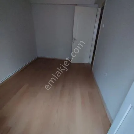 Rent this 3 bed apartment on Gökdere Caddesi 96 in 35160 Karabağlar, Turkey