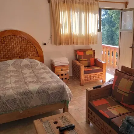 Rent this 6 bed house on Cuernavaca