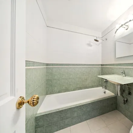 Image 7 - 201 West 70th Street, New York, NY 10023, USA - Condo for sale