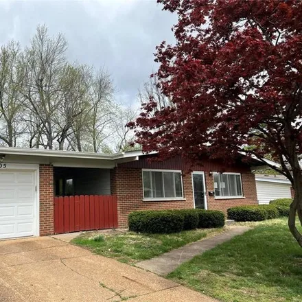 Buy this 4 bed house on 1405 Arlington Drive in Florissant, MO 63033