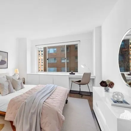 Image 6 - 33 East 65th Street, New York, NY 10021, USA - Apartment for sale