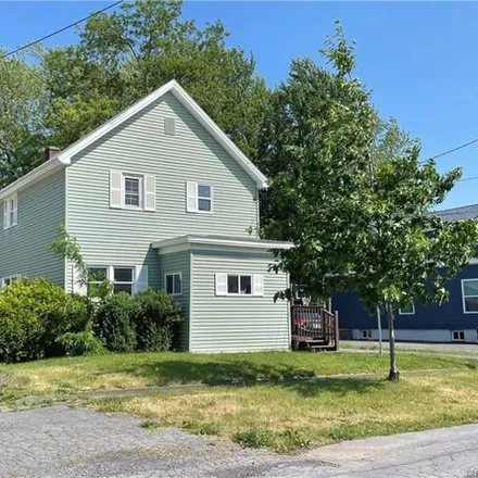 Image 1 - 318 California Avenue North, City of Watertown, NY 13601, USA - House for sale