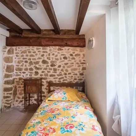 Rent this 4 bed house on Les Tailles in 63390 Saint-Julien-la-Geneste, France