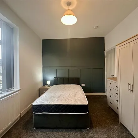 Image 5 - Bulcock Street, Burnley, BB10 1UJ, United Kingdom - Apartment for rent