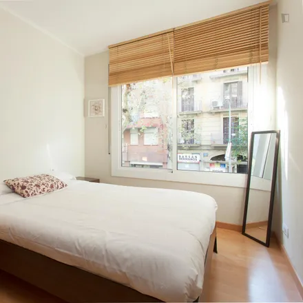 Image 1 - Carrer del Montnegre, 176, 08001 Barcelona, Spain - Apartment for rent
