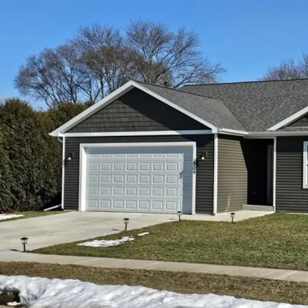 Buy this 3 bed house on 701 Horicon Street in Horicon, Dodge County