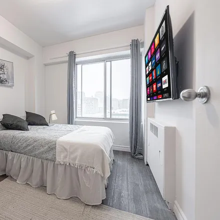 Rent this 3 bed room on 3440 Rue Durocher in Montréal, QC H2X 2E2