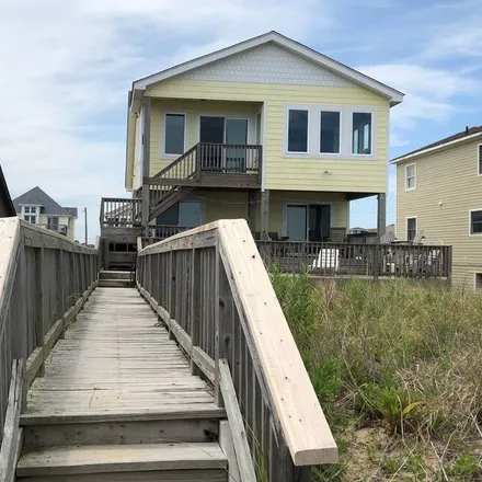 Rent this 4 bed house on Kill Devil Hills in NC, 27948