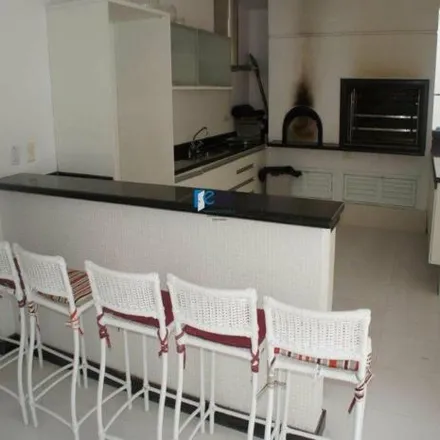 Buy this 7 bed house on Avenida Assis Chateaubriand in Guarujá, Guarujá - SP