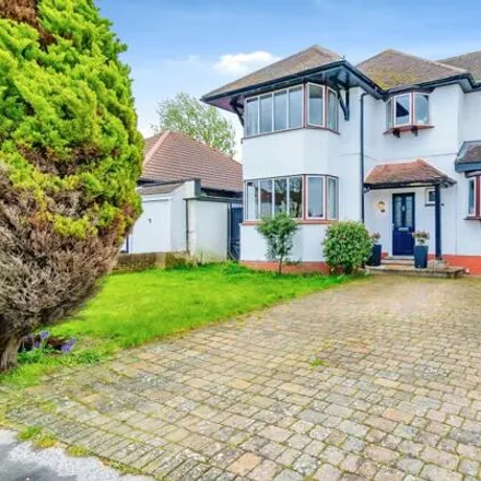 Buy this 5 bed house on Devonshire Way in London, CR0 8RG