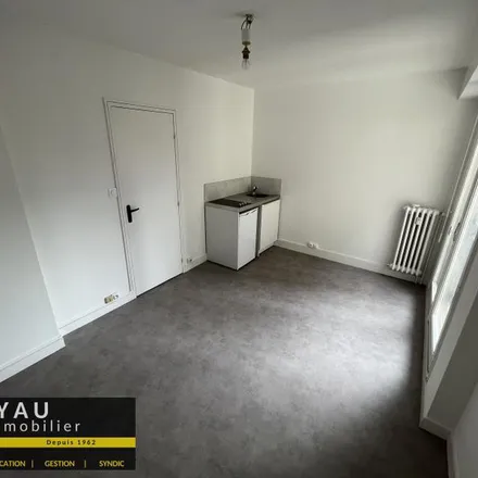 Image 3 - 2 Rue de la Chaussée, 61000 Alençon, France - Apartment for rent