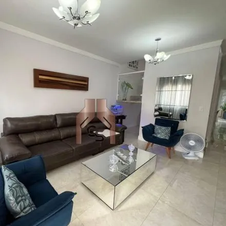 Buy this 3 bed house on Rua Francisco Antunes in Vila Augusta, Guarulhos - SP