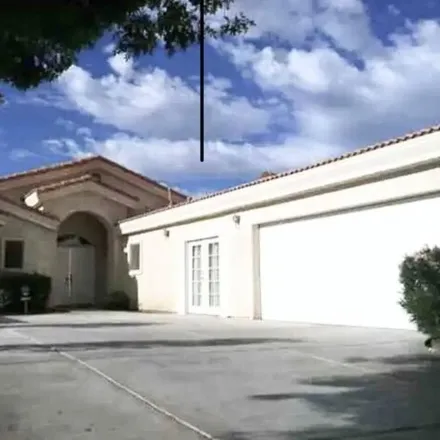 Rent this 4 bed house on 79511 Dandelion Drive in La Quinta, CA 92253