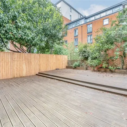 Rent this 3 bed apartment on Charing Cross in London, SW1A 2DX