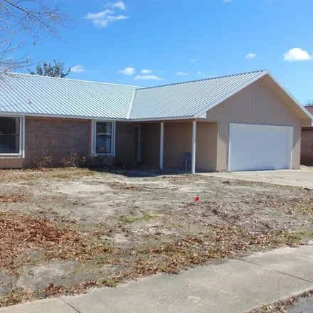 Image 2 - 903 Lee Court, Callaway, FL 32404, USA - House for sale