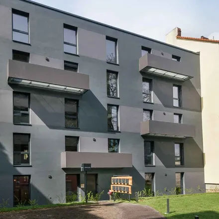 Rent this 5 bed apartment on Quarters in Stromstraße, 10551 Berlin