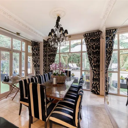 Image 6 - 70 Frognal, London, NW3 6XD, United Kingdom - House for rent