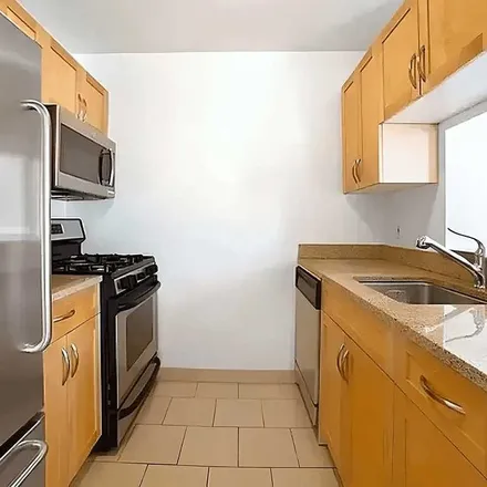 Rent this 1 bed apartment on 250 East 30th Street in New York, NY 10016
