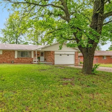 Buy this 3 bed house on 5301 Ranch Road in Bartlesville, OK 74006