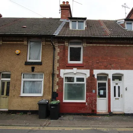 Rent this 1 bed room on New China in 36 Wellington Street, Kettering