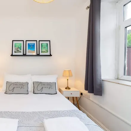 Image 1 - Neath Port Talbot, SA13 3ET, United Kingdom - Apartment for rent