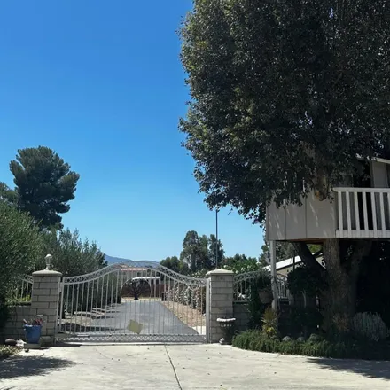 Rent this 1 bed room on unnamed road in Wildomar, CA 92595
